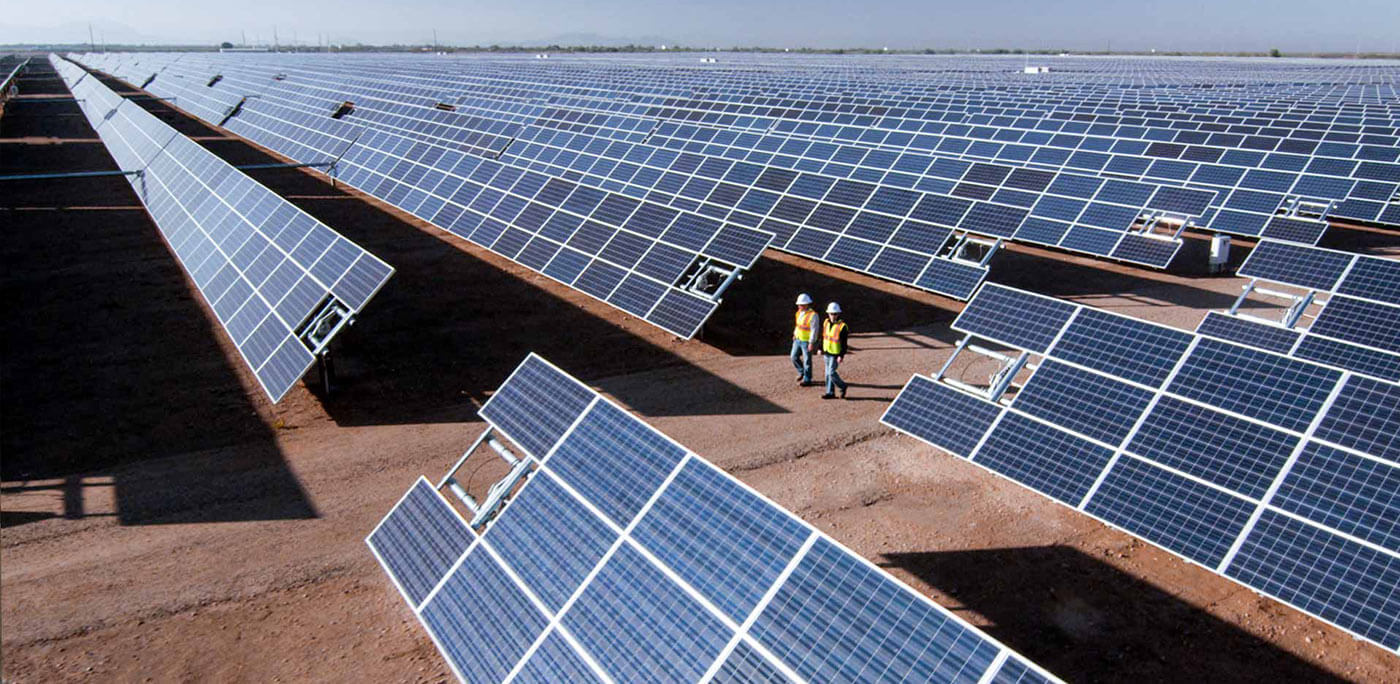 Detecting people
                                                        within a 100 meters & facial recognition up to 50 meters